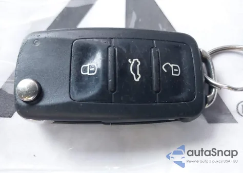 2013 Volkswagen Passat 2.5L Se из США, поврежденный, VIN 1VWBP7A33DC135447